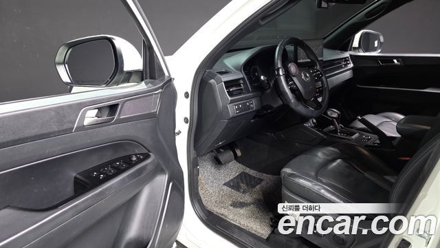 KG Mobility (SsangYong) Rexton Sports Khan Diesel 2.2 4WD Culman Prestige 2024 — фото 10