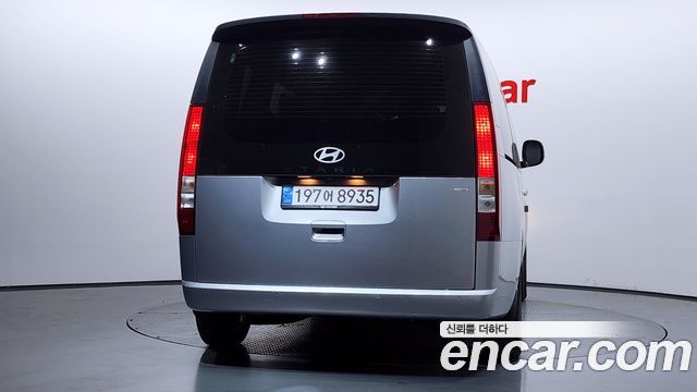 Hyundai Staria 4WD Tourer 9-Seater Modern 2025 — фото 4