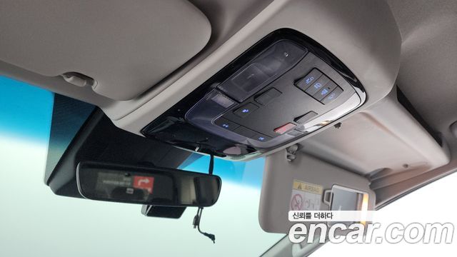 Hyundai Staria 4WD Tourer 9-Seater Modern 2025 — фото 17