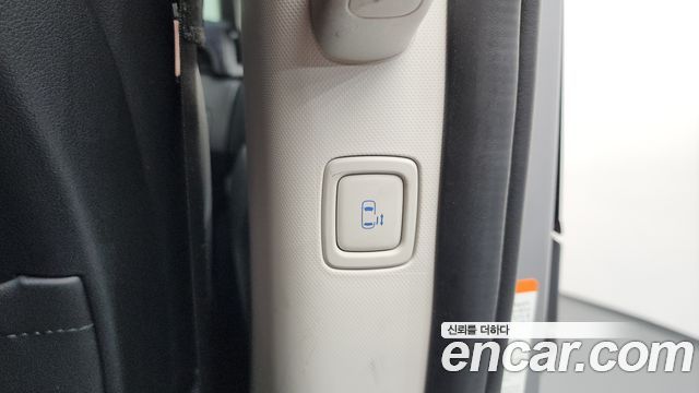 Hyundai Staria 4WD Tourer 9-Seater Modern 2025 — фото 18