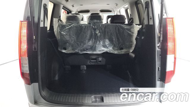 Hyundai Staria 4WD Tourer 9-Seater Modern 2025 — фото 20