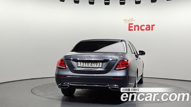 Mercedes-Benz E-Class (W213) E300 4MATIC Exclusive 2020 — фото 4