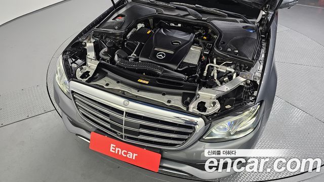 Mercedes-Benz E-Class (W213) E300 4MATIC Exclusive 2020 — фото 6