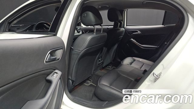 Mercedes-Benz GLA-Class (X156) GLA220 2019 — фото 11