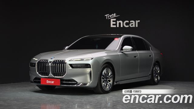BMW 7 Series (G70) 740d xDrive Design Pure Excellence