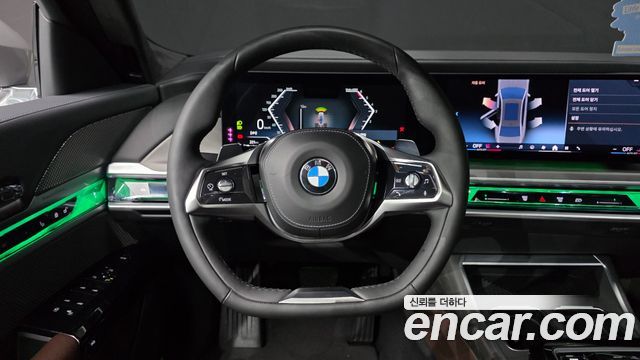 BMW 7 Series (G70) 740d xDrive Design Pure Excellence 2023 — фото 14
