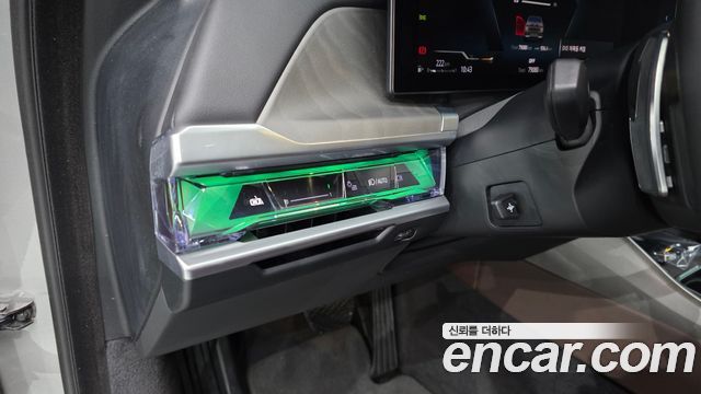 BMW 7 Series (G70) 740d xDrive Design Pure Excellence 2023 — фото 20