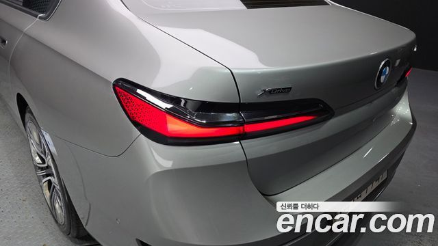 BMW 7 Series (G70) 740d xDrive Design Pure Excellence 2023 — фото 23