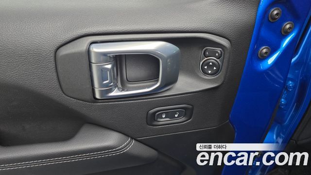 Jeep Wrangler (JL) 2.0 Overland Power Top 4Door 4xe 2022 — фото 30