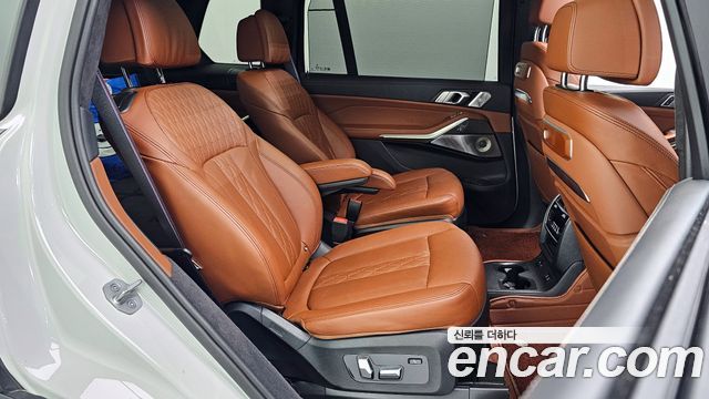 BMW X7 (G07) M60i xDrive M sport 6STR 2024 — фото 11
