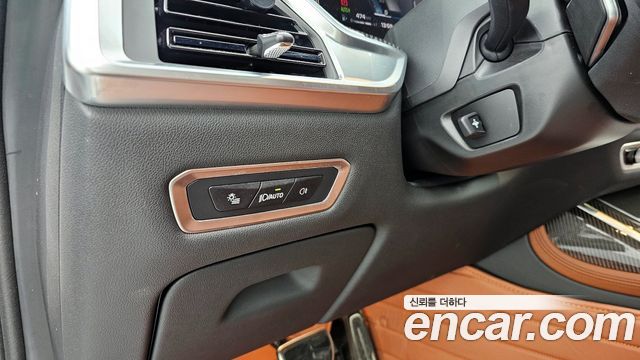 BMW X7 (G07) M60i xDrive M sport 6STR 2024 — фото 16