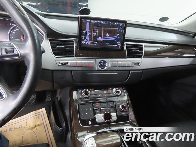 Audi A8 60 TDI Quattro LWB D4 2015 — фото 10
