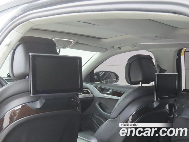 Audi A8 60 TDI Quattro LWB D4 2015 — фото 17
