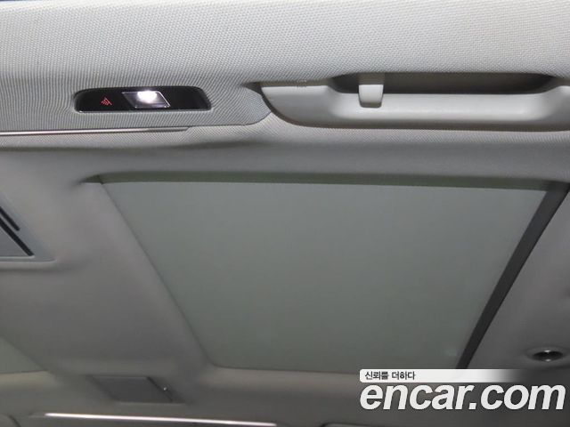 Audi A8 60 TDI Quattro LWB D4 2015 — фото 18