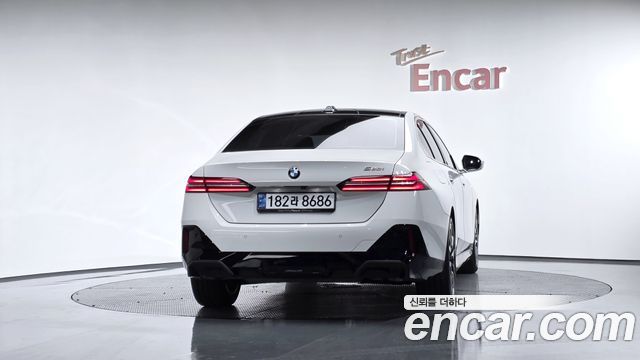 BMW 5 Series (G60) 520i M Sport 2024 — фото 4