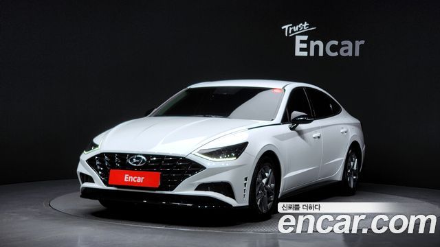 Hyundai Sonata (DN8) 2.0 Modern
