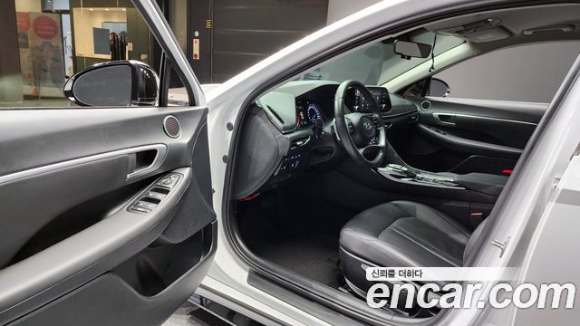 Hyundai Sonata (DN8) 2.0 Modern 2023 — фото 31
