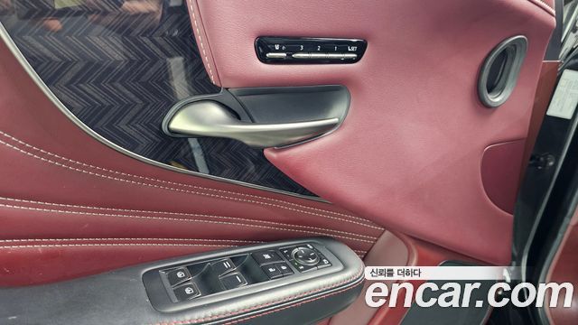 Lexus LS500h (V) 3.5 Platinum AWD 2019 — фото 31