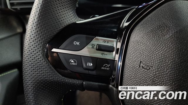 Peugeot 408 1.2 Pure Tech GT 2024 — фото 31
