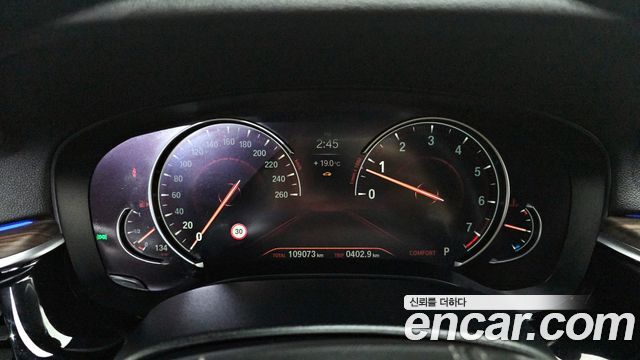 BMW 5 Series (G30) 530i xDrive M Sport Package Plus 2018 — фото 8