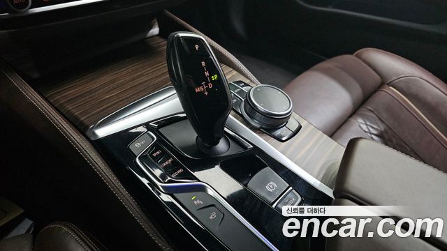 BMW 5 Series (G30) 530i xDrive M Sport Package Plus 2018 — фото 9