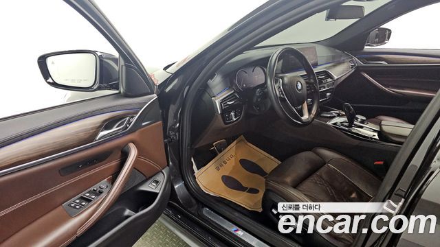 BMW 5 Series (G30) 530i xDrive M Sport Package Plus 2018 — фото 10