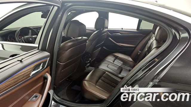 BMW 5 Series (G30) 530i xDrive M Sport Package Plus 2018 — фото 11