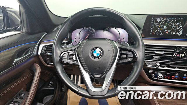 BMW 5 Series (G30) 530i xDrive M Sport Package Plus 2018 — фото 14