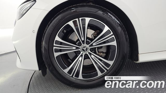 Mercedes-Benz E-Class (W214) E200 Avantgarde 2025 — фото 5