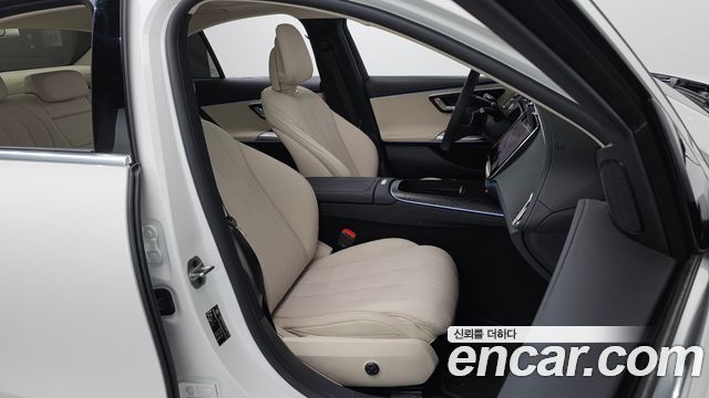 Mercedes-Benz E-Class (W214) E200 Avantgarde 2025 — фото 15