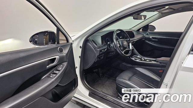 Hyundai Sonata (DN8) 2.0 Modern 2022 — фото 10