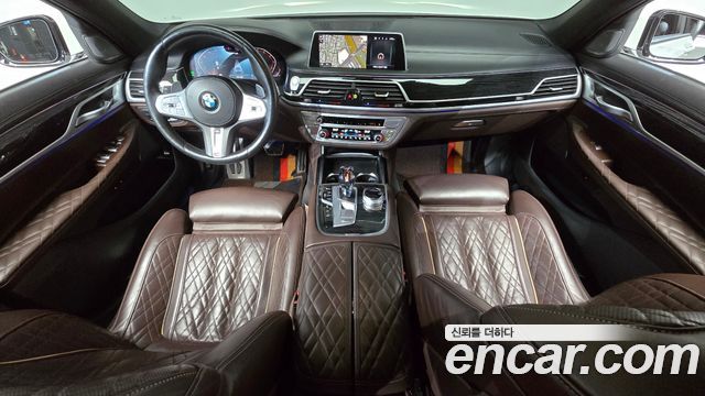 BMW 7 Series (G11) 740i M Sport 2020 — фото 7
