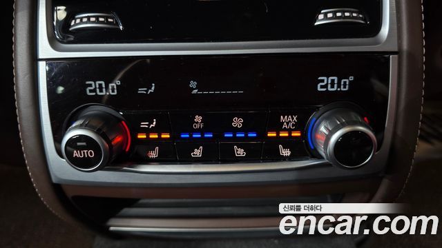 BMW 7 Series (G11) 740i M Sport 2020 — фото 18