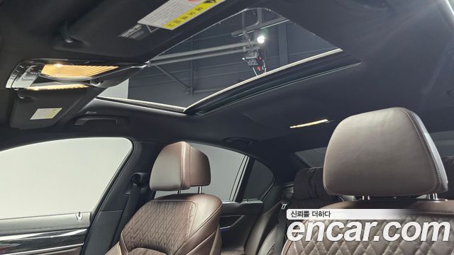 BMW 7 Series (G11) 740i M Sport 2020 — фото 19