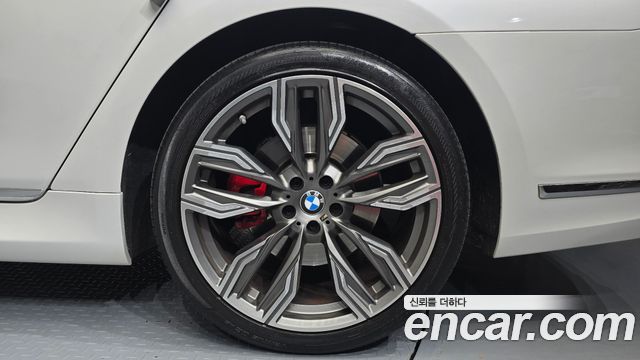 BMW 7 Series (G11) 740i M Sport 2020 — фото 21
