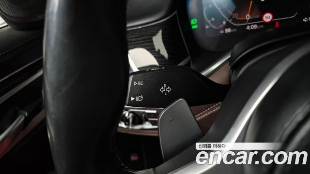 BMW 7 Series (G11) 740i M Sport 2020 — фото 36