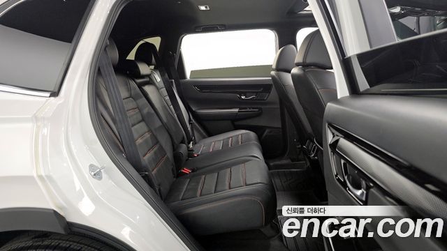 Honda CR-V (VI) 2.0 Hybrid Touring 4WD 2024 — фото 11