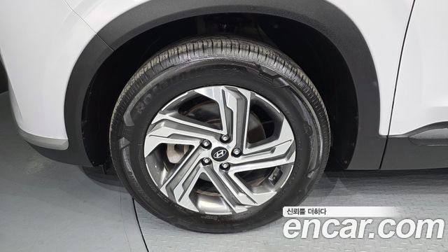 Hyundai Santa Fe Diesel 2.2 4WD Exclusive 2023 — фото 5
