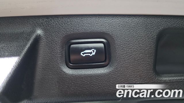 Hyundai Santa Fe Diesel 2.2 4WD Exclusive 2023 — фото 18