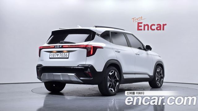 Kia Seltos Gasoline 1.6 Turbo 2WD Signature 2023 — фото 2