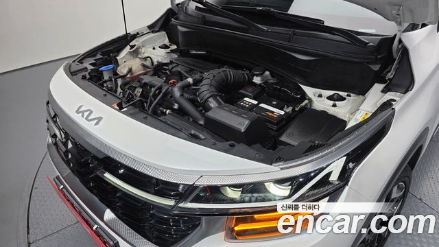 Kia Seltos Gasoline 1.6 Turbo 2WD Signature 2023 — фото 6