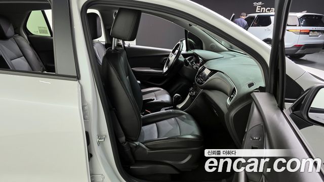Chevrolet Trax 1.4 Red Line LT Core 2021 — фото 12
