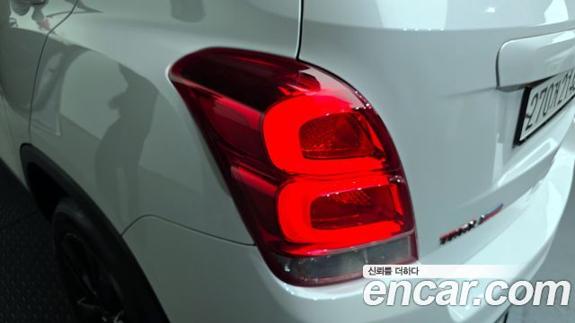 Chevrolet Trax 1.4 Red Line LT Core 2021 — фото 23