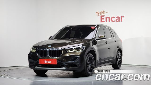 BMW X1 (F48) xDrive 20i Advantage 2020 — фото 1
