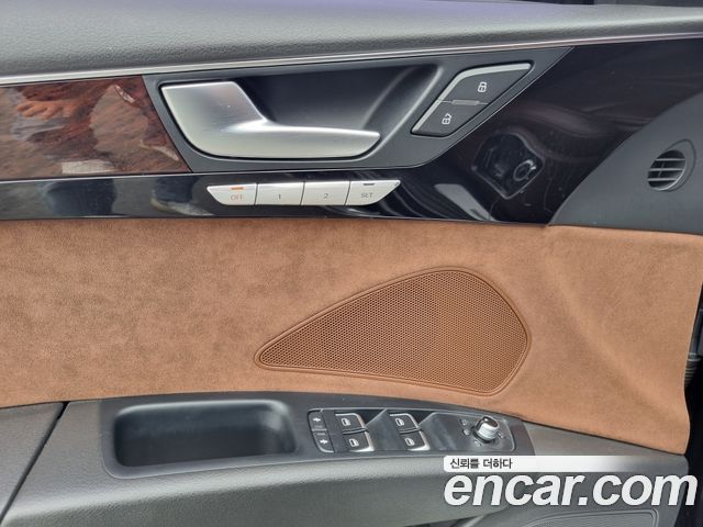 Audi A8 50 TFSI Quattro LWB D4 2015 — фото 19