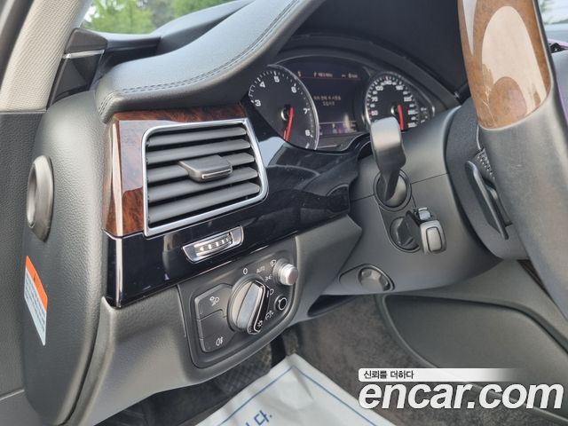 Audi A8 50 TFSI Quattro LWB D4 2015 — фото 21