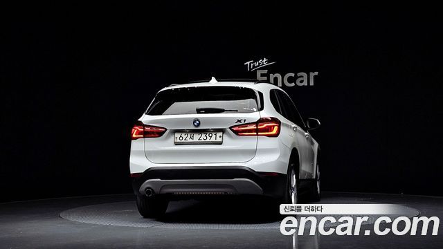 BMW X1 (F48) xDrive 18d 2017 — фото 4
