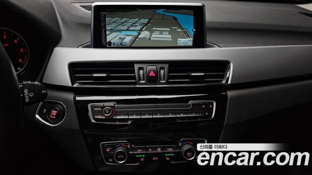 BMW X1 (F48) xDrive 18d 2017 — фото 14