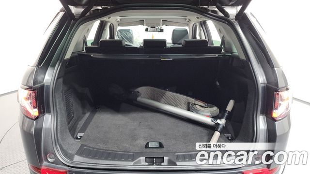 Land Rover Discovery Sport 2.0 TD4 SE 2018 — фото 20