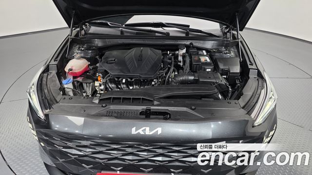 Kia K8 2.5 Gasoline 2WD Noblesse 2022 — фото 6